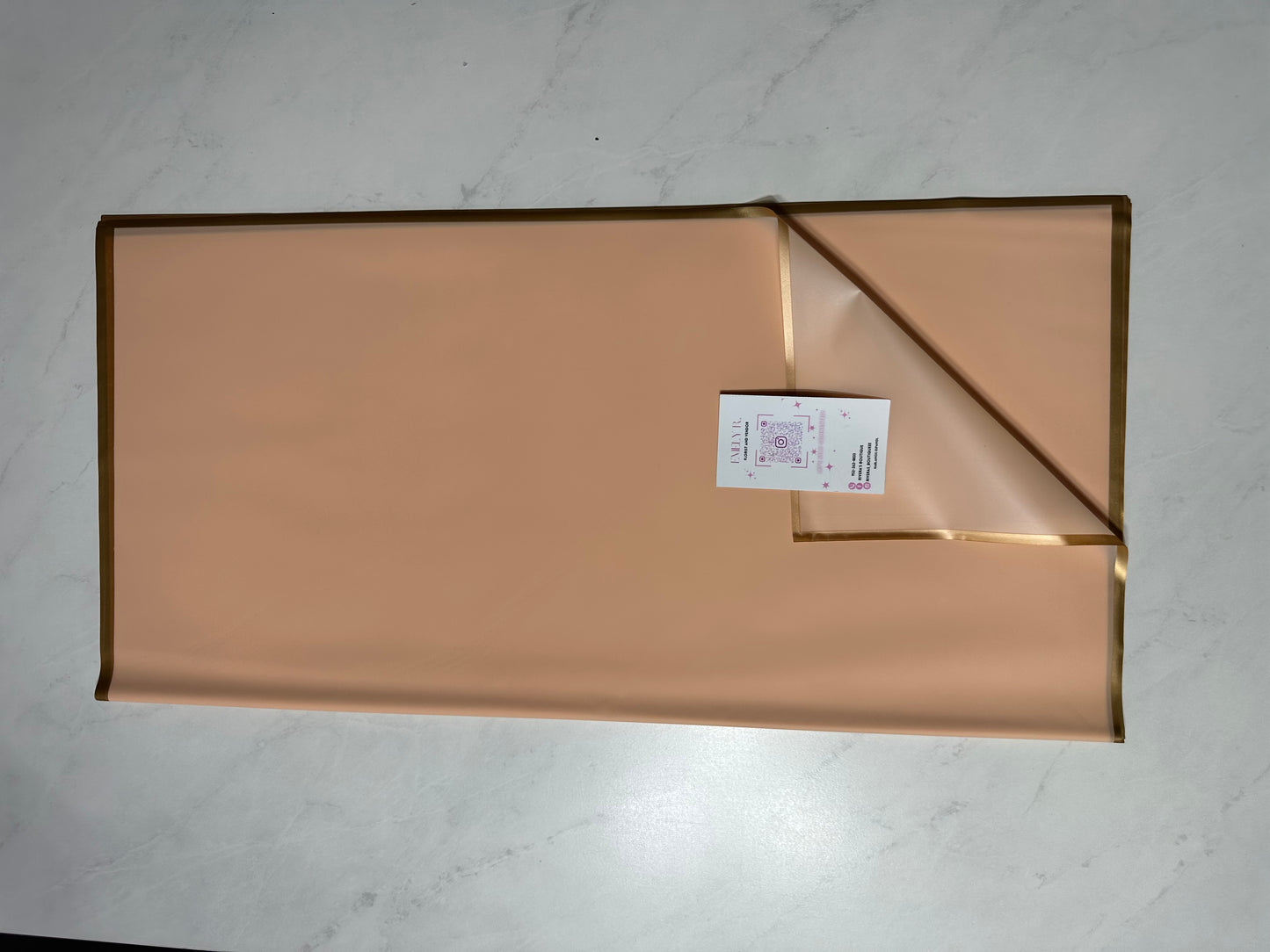 solid w/ gold trim